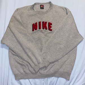 Retro 90s Authentic Gray Nike Crewneck Size L